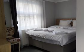 Moonlight Hotel